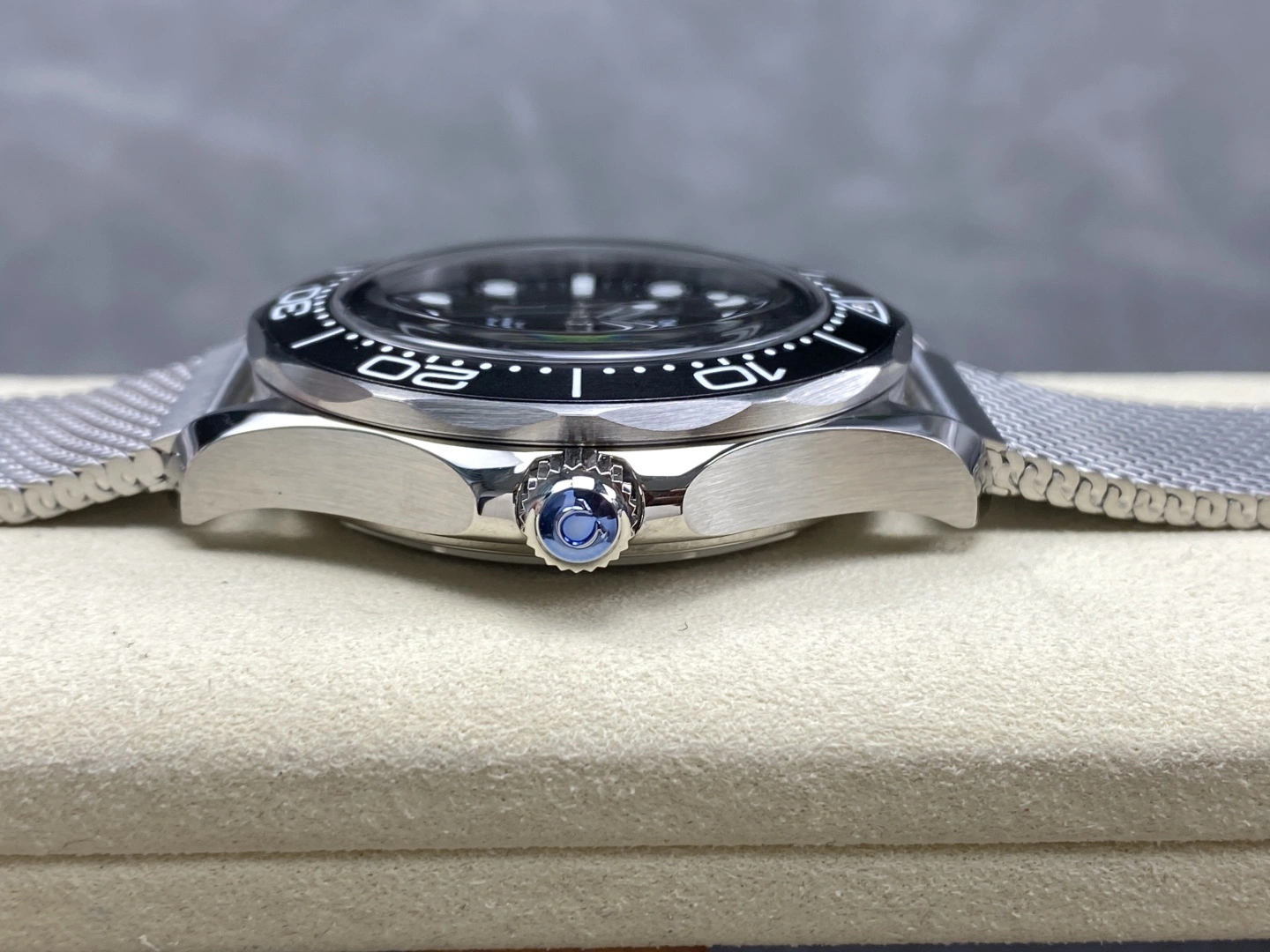 RelaxedFit CBD Factory Omega Seamaster Diver 300M 42mm “No Time To Die” 007 Edition Titanium Mesh Bracelet (210.30.42.20.01.010) 1:1 Super Clone – DD8806 Movement 223